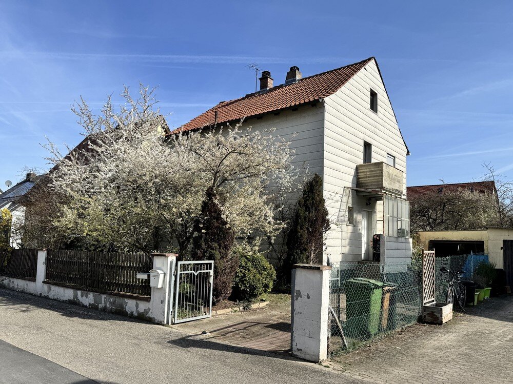 Einfamilienhaus zum Kauf 295.000 € 4 Zimmer 106 m² 787 m² Grundstück Gunzenhausen Gunzenhausen 91710