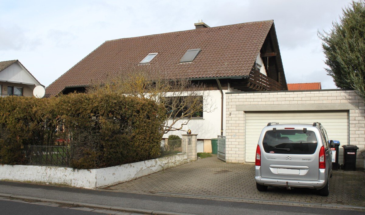Einfamilienhaus zum Kauf 399.900 € 6 Zimmer 252 m²<br/>Wohnfläche 727 m²<br/>Grundstück Röthlein Röthlein 97520