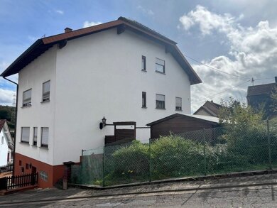 Haus zum Kauf 275.000 € 7 Zimmer 270 m² 676 m² Grundstück Schiffweiler Schiffweiler 66578