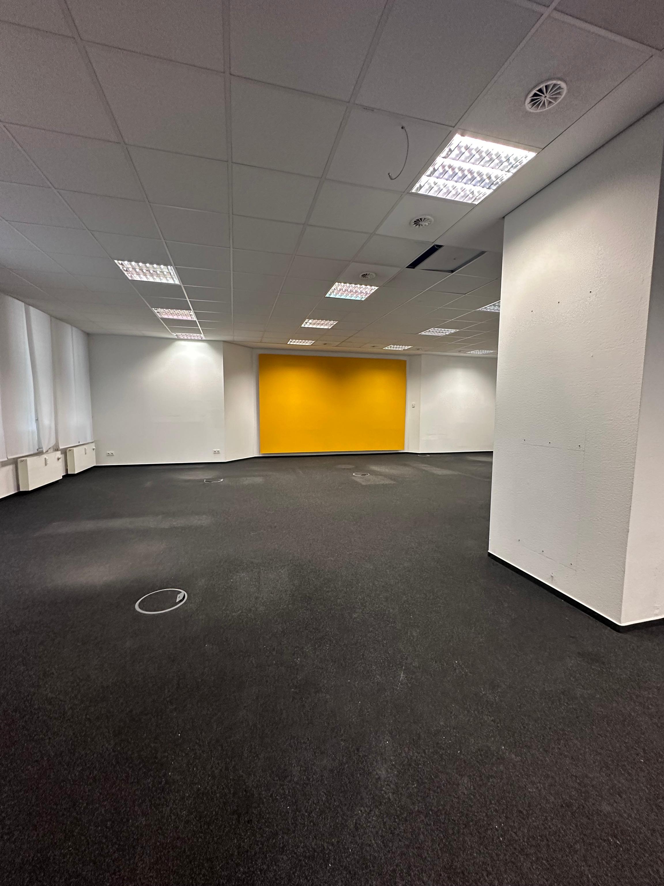 Bürofläche zur Miete provisionsfrei 1.500 € 244,5 m²<br/>Bürofläche Quergasse 2 Glauchau Glauchau 08371