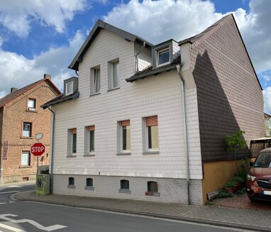 Mehrfamilienhaus zum Kauf 339.000 € 6 Zimmer 159,9 m² 293 m² Grundstück Windecken Nidderau - Windecken 61130