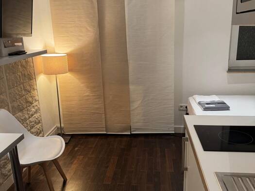 Studio zur Miete 35 € 1 Zimmer 23 m² 3. Geschoss Sonnemannstr. 79-81 Ostend Frankfurt am Main 60314