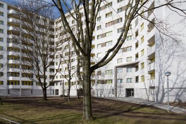 Wohnung zur Miete 486,45 € 2,5 Zimmer 72,8 m² 4. Geschoss Treuenbrietzener Straße 29 Märkisches Viertel Berlin 13439