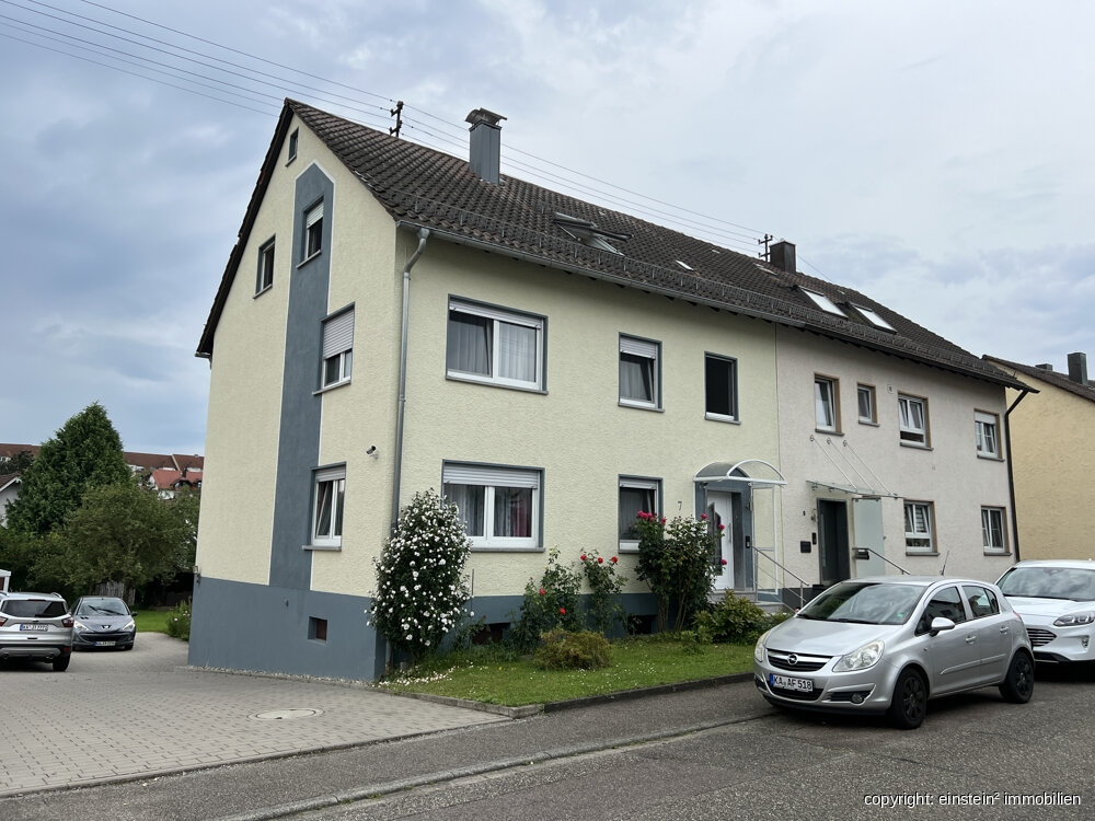 Mehrfamilienhaus zum Kauf 715.000 € 9 Zimmer 214 m²<br/>Wohnfläche 652 m²<br/>Grundstück Langensteinbach Karlsbad / Langensteinbach 76307