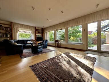 Einfamilienhaus zum Kauf Provisionsfrei 980.000 € 8 Zimmer 220 m² 1.106 m² Grundstück Waldweg 33 Horlache Ruesselsheim 65428