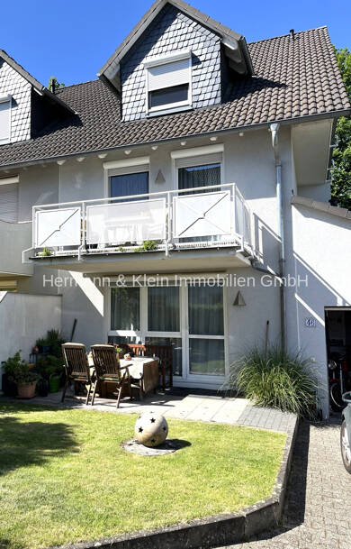 Doppelhaushälfte zur Miete 2.200 € 5 Zimmer 150 m² 246 m² Grundstück Kelkheim Kelkheim 65779