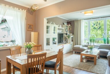 Wohnung zum Kauf 269.000 € 4 Zimmer 98 m² 2. Geschoss Uetersen 25436