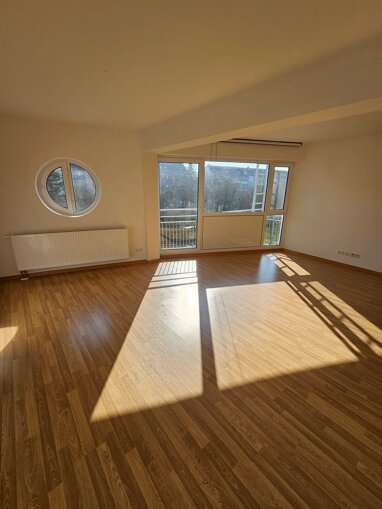 Wohnung zur Miete 370 € 2 Zimmer 58 m² 1. Geschoss Gutenbergstr. Innerstädtischer Bereich Süd 31 Dessau-Roßlau 06842