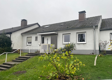 Haus zum Kauf 200.000 € 4,5 Zimmer 105 m² 528 m² Grundstück frei ab sofort Gerlingsen Iserlohn 58636