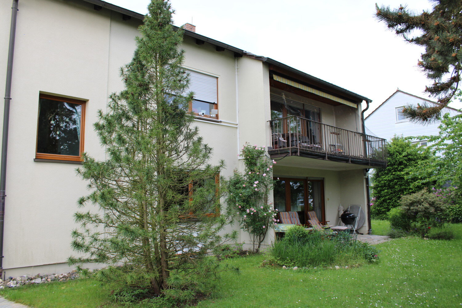 Mehrfamilienhaus zum Kauf 579.000 € 8 Zimmer 192 m²<br/>Wohnfläche 945 m²<br/>Grundstück Memmelsdorf Memmelsdorf 96117