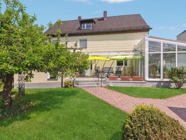 Einfamilienhaus zum Kauf 1.150.000 € 9 Zimmer 220 m² 798 m² Grundstück Äußerer Westen Regensburg 93049