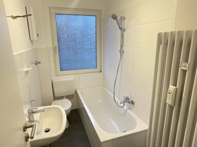 Wohnung zur Miete 349 € 2,5 Zimmer 45 m² 1. Geschoss Talbahnstraße 39 Obermeiderich Duisburg 47137