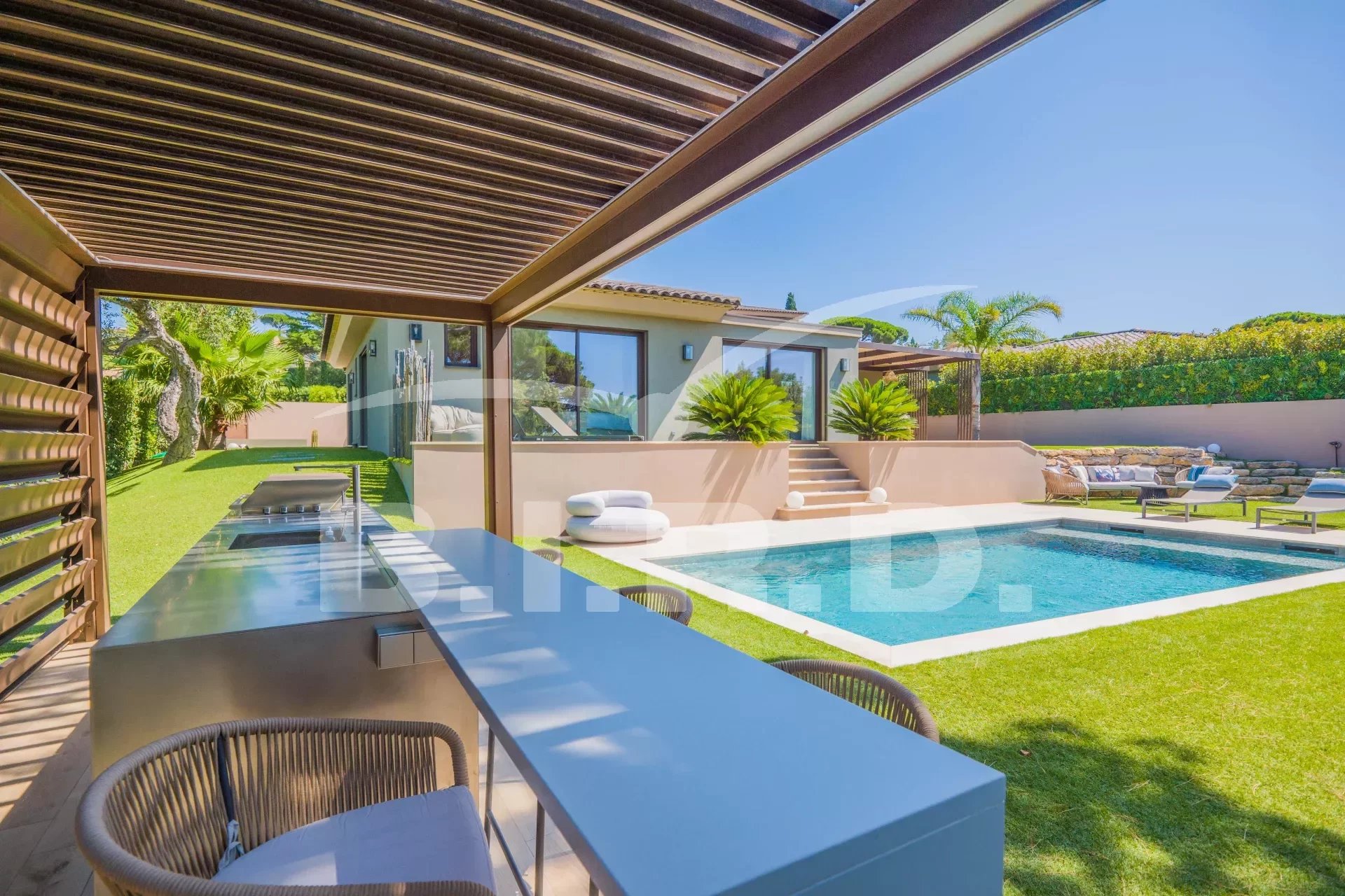 Villa zum Kauf provisionsfrei 3.190.000 € 5 Zimmer 198 m²<br/>Wohnfläche 795 m²<br/>Grundstück Nartelle-Noyer-Bellevue-bd des Sardinaux Sainte-Maxime 83120