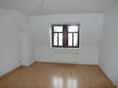 Wohnung zur Miete 334 € 2 Zimmer 51,7 m² Dachgeschoss, 3. Geschoss Dresdner Straße 234 Freital Freital 01705