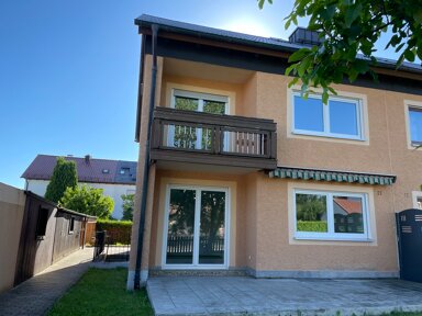 Doppelhaushälfte zur Miete 1.100 € 5 Zimmer 114 m² 313 m² Grundstück Tirschenreuth Tirschenreuth 95643