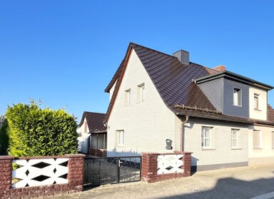 Doppelhaushälfte zum Kauf 112.000 € 5 Zimmer 112,3 m² 579 m² Grundstück Goethestraße 48 Sandersdorf Sandersdorf-Brehna/ Sandersdorf 06792