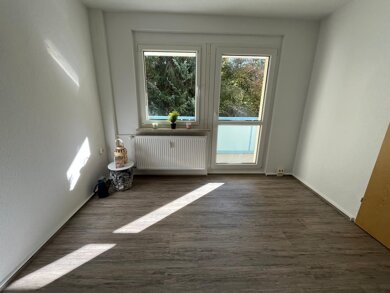 Wohnung zur Miete 269 € 2 Zimmer 36,9 m² 2. Geschoss frei ab sofort Dortmunder Straße 5 Zwickau 08062