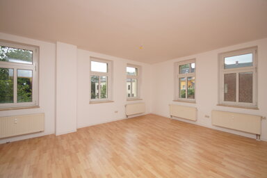 Wohnung zur Miete 495 € 3 Zimmer 90,9 m² 1. Geschoss Burgstädter Straße 7 Limbach-Oberfrohna Limbach-Oberfrohna 09212