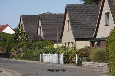 Einfamilienhaus zum Kauf Zwangsversteigerung 174.000 € 5 Zimmer 154 m² 512 m² Grundstück Brüchermühle Reichshof 51580