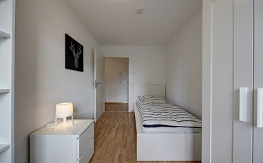 Wohnung zur Miete Wohnen auf Zeit 575 € 4 Zimmer 9 m² frei ab 19.07.2024 Aachener Straße 8 Neckarvorstadt Stuttgart 70376