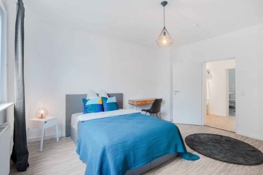 Wohnung zur Miete Wohnen auf Zeit 830 € 5 Zimmer 18 m² frei ab 04.04.2025 Weimarstraße Feuersee Stuttgart 70176