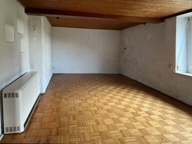 Einfamilienhaus zum Kauf 140.000 € 6 Zimmer 104 m² 400 m² Grundstück Donaustauf Donaustauf 93093