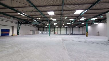 Lagerhalle zur Miete 5,50 € 2.500 m² Lagerfläche teilbar ab 1.400 m² - Nieder-Eschbach Frankfurt 60437