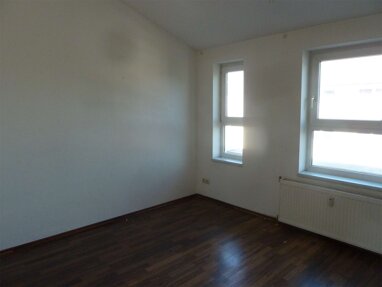 Wohnung zum Kauf 45.000 € 2 Zimmer 42 m² 4. Geschoss Crimmitschau Crimmitschau 08451