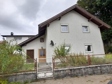 Einfamilienhaus zum Kauf 240.000 € 5 Zimmer 120 m² 747 m² Grundstück frei ab sofort Daxsteinweg 8 Klingenbrunn Spiegelau 94518