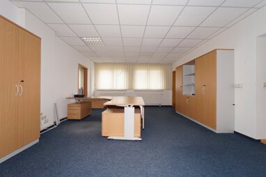 Büro-/Praxisfläche zur Miete Provisionsfrei 660 € 5 Zimmer 149 m² Bürofläche teilbar ab 47 m² Untere Hauptstr. 27 a Oelsnitz Oelsnitz/Erzgebirge 09376