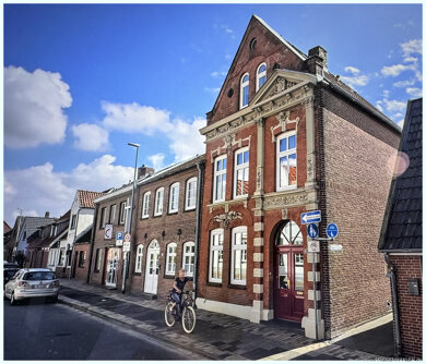 Stadthaus zum Kauf 450.000 € 4 Zimmer 115 m² 60 m² Grundstück Husum Husum 25813