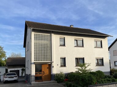 Wohnung zur Miete 855 € 4 Zimmer 95 m² Erdgeschoss Bachstr. 8 Gondelsheim 75053