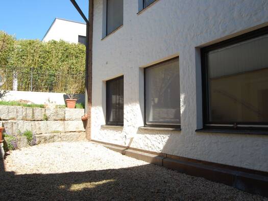 Wohnung zur Miete 740 € 2,5 Zimmer 71 m² Geschoss -1/2 frei ab 01.03.2026 Uttenreuth 91080