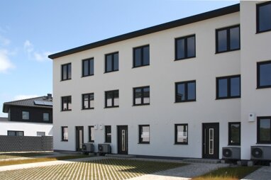 Reihenmittelhaus zum Kauf 375.000 € 4 Zimmer 138 m² 221 m² Grundstück Waren Waren (Müritz) 17192