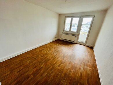 Wohnung zur Miete 503 € 3 Zimmer 60 m² 1. Geschoss Venise-Gosnat-Straße 31 Nord Brandenburg an der Havel 14770