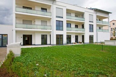 Wohnung zur Miete 700 € 3 Zimmer 102 m² frei ab sofort Philipp-Scheidemann-Str. Göggingen - Ost Augsburg 86199