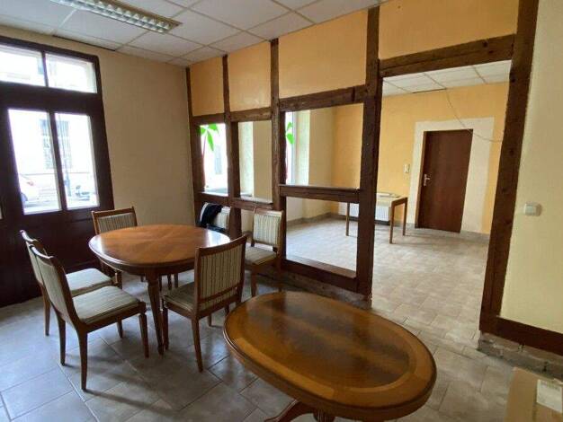 Haus zum Kauf 235.600 € 10 Zimmer 333 m² 150 m² Grundstück Meiningen 98617