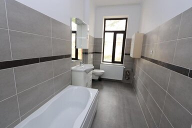 Wohnung zum Kauf 150.000 € 3,5 Zimmer 120,4 m² Bahnhofsvorstadt Plauen 08523