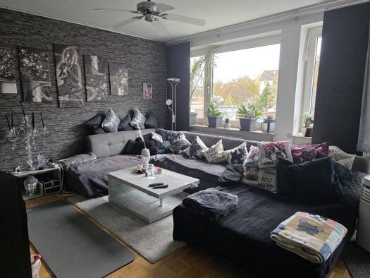 Wohnung zur Miete 1.200 € 2 Zimmer 96 m² Geschoss EG/1 frei ab sofort Vahrenheide Hannover 30179