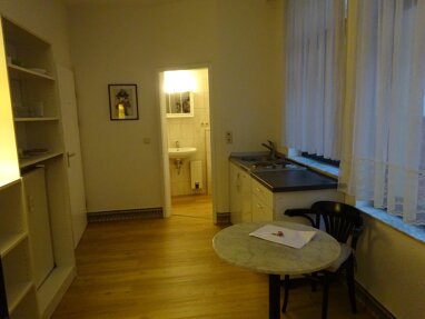 Wohnung zur Miete Wohnen auf Zeit 790 € 1 Zimmer 24 m² frei ab sofort Rathaus Stuttgart-Mitte 70182