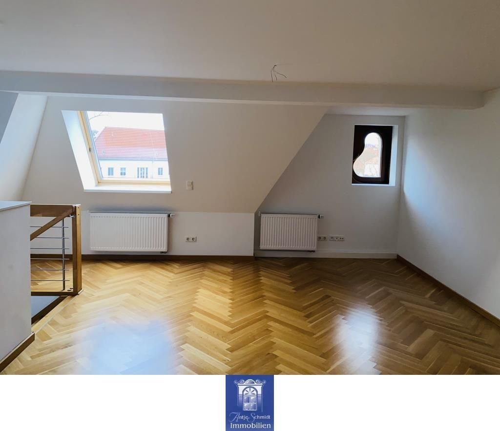 Maisonette zur Miete 1.095 € 3 Zimmer 100,5 m²<br/>Wohnfläche Südvorstadt-West (Nürnberger Platz/TU) Dresden 01187
