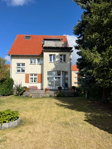 Villa zum Kauf 210 m² 607 m² Grundstück Stendal Stendal 39576