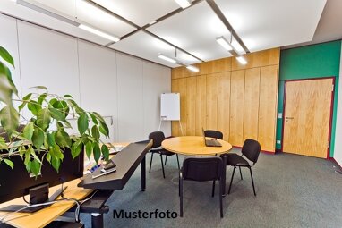 Bürofläche zum Kauf Zwangsversteigerung 12.300 € Neumühl Duisburg 47167