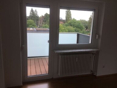 Wohnung zur Miete 400 € 1,5 Zimmer 37,9 m² 1. Geschoss frei ab sofort Ostendstraße Mögeldorf Nürnberg 90482