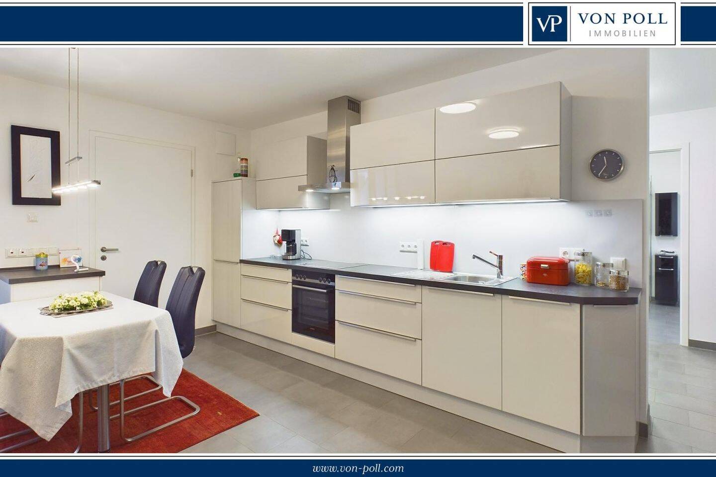 Komfortables Wohnen- altersgerechte 2-Zimmer-Wohnung mit Balkon & Tiefgaragenstellplatz - Erbbau