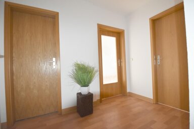 Wohnung zur Miete 320 € 3 Zimmer 55,3 m² 3. Geschoss frei ab sofort Lungwitzer Str. 23 Hohenstein-Ernstthal Hohenstein-Ernstthal 09337