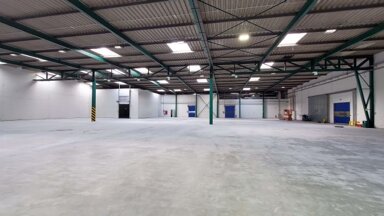 Lagerhalle zur Miete 5,50 € 2.500 m² Lagerfläche teilbar ab 1.400 m² - Rodheim Rosbach 61191