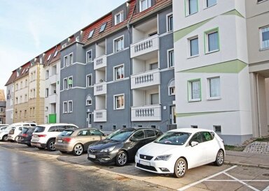 Wohnung zur Miete 268 € 1 Zimmer 35,7 m² 1. Geschoss frei ab 01.05.2025 Mittelstraße 3 Oschersleben Oschersleben 39387