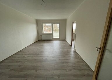 Wohnung zur Miete 562 € 5 Zimmer 105 m² EG frei ab 01.05.2025 Breitscheidstraße 59 Oschersleben Oschersleben 39387