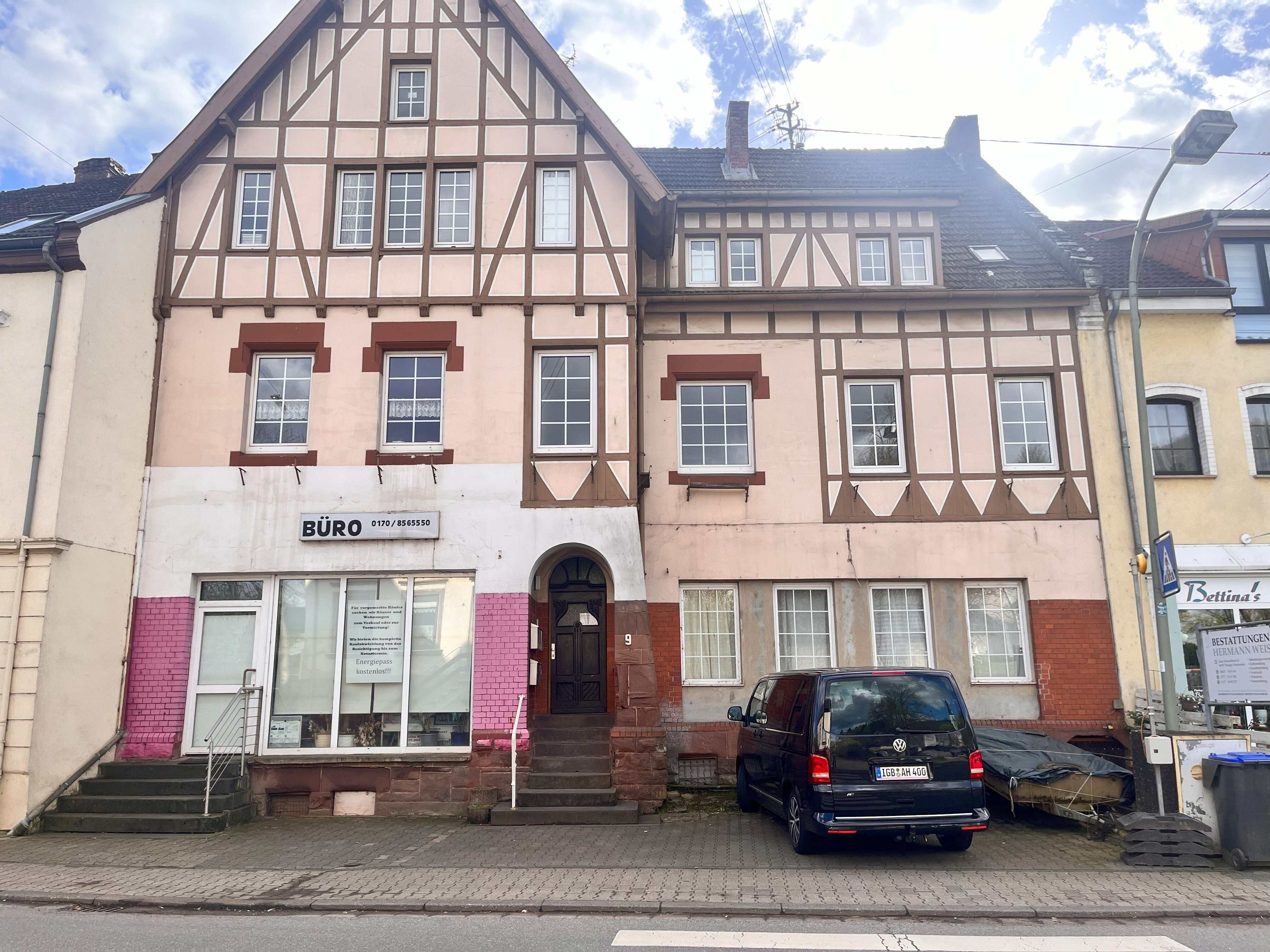 Mehrfamilienhaus zum Kauf als Kapitalanlage geeignet 285.000 € 18 Zimmer 350 m²<br/>Wohnfläche Marktplatz 9 Dirmingen Eppelborn 66571